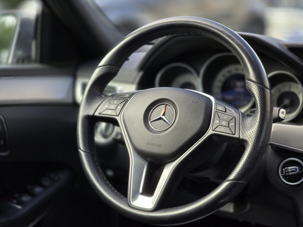 Mercedes-Benz E 200 CDI - 7G Tronic - Avantgarde