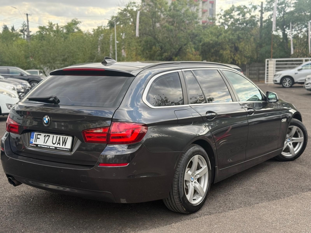 BMW Seria 5 - cutie automata