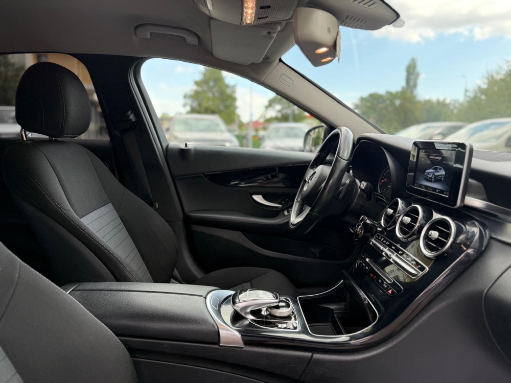 Mercedes-Benz C 180(BLUETEC) D 7G-Tronic