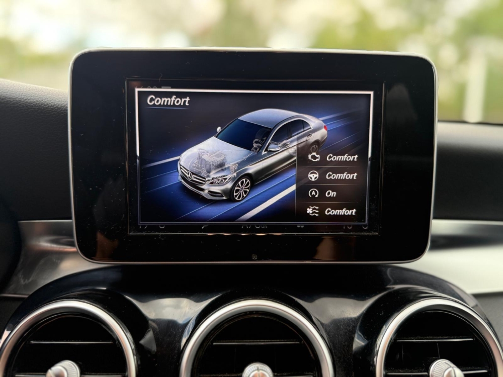 Mercedes-Benz C 180(BLUETEC) D 7G-Tronic