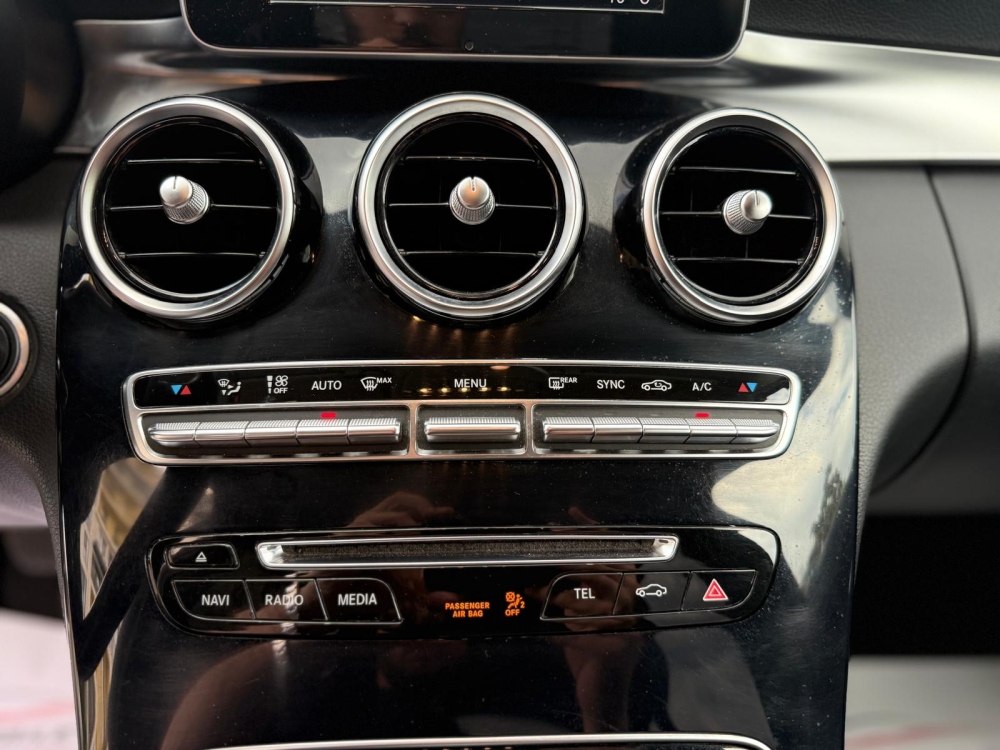 Mercedes-Benz C 180(BLUETEC) D 7G-Tronic