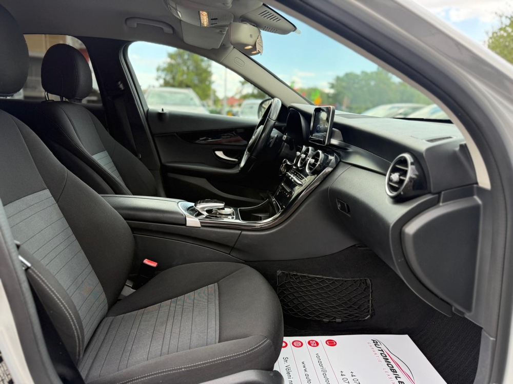 Mercedes-Benz C 180(BLUETEC) D 7G-Tronic