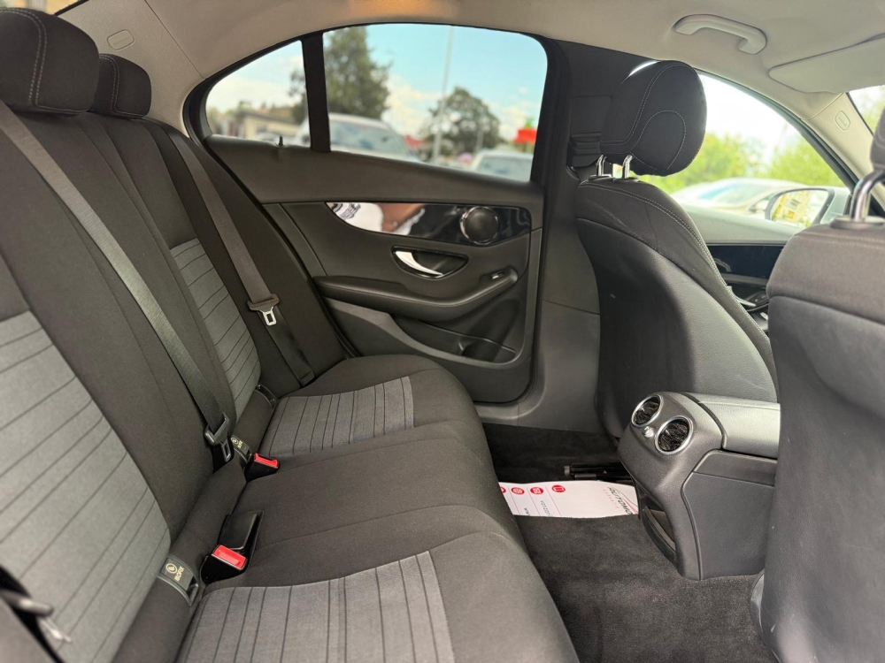 Mercedes-Benz C 180(BLUETEC) D 7G-Tronic