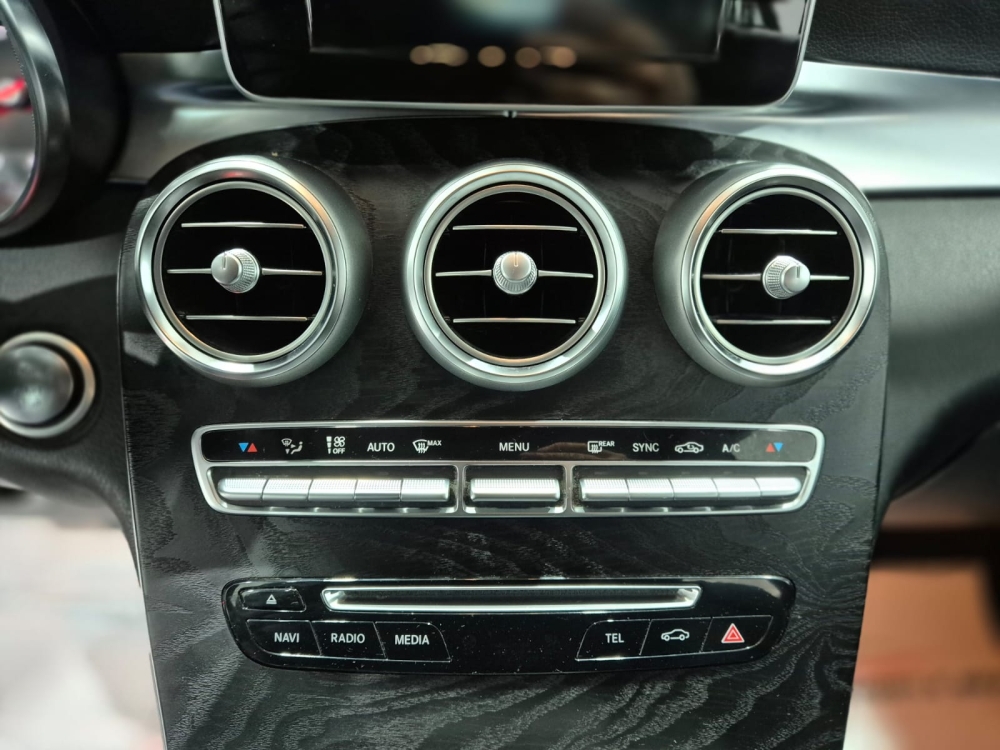 Mercedes-Benz GLC 220 d 4Matic 9G-TRONIC Exclusive